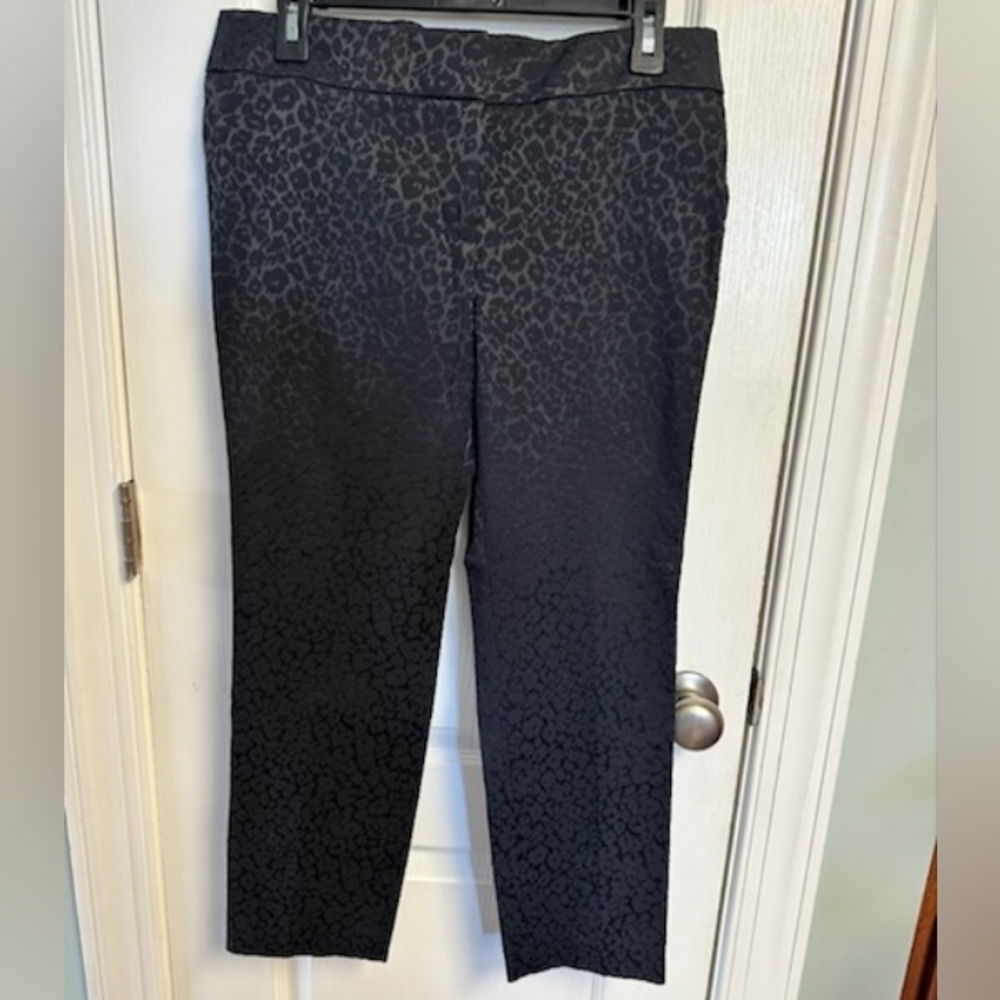 Loft Black Textured Leopard Pants Women's 6 Inseam 26" Length 35" Waist 31" Flat